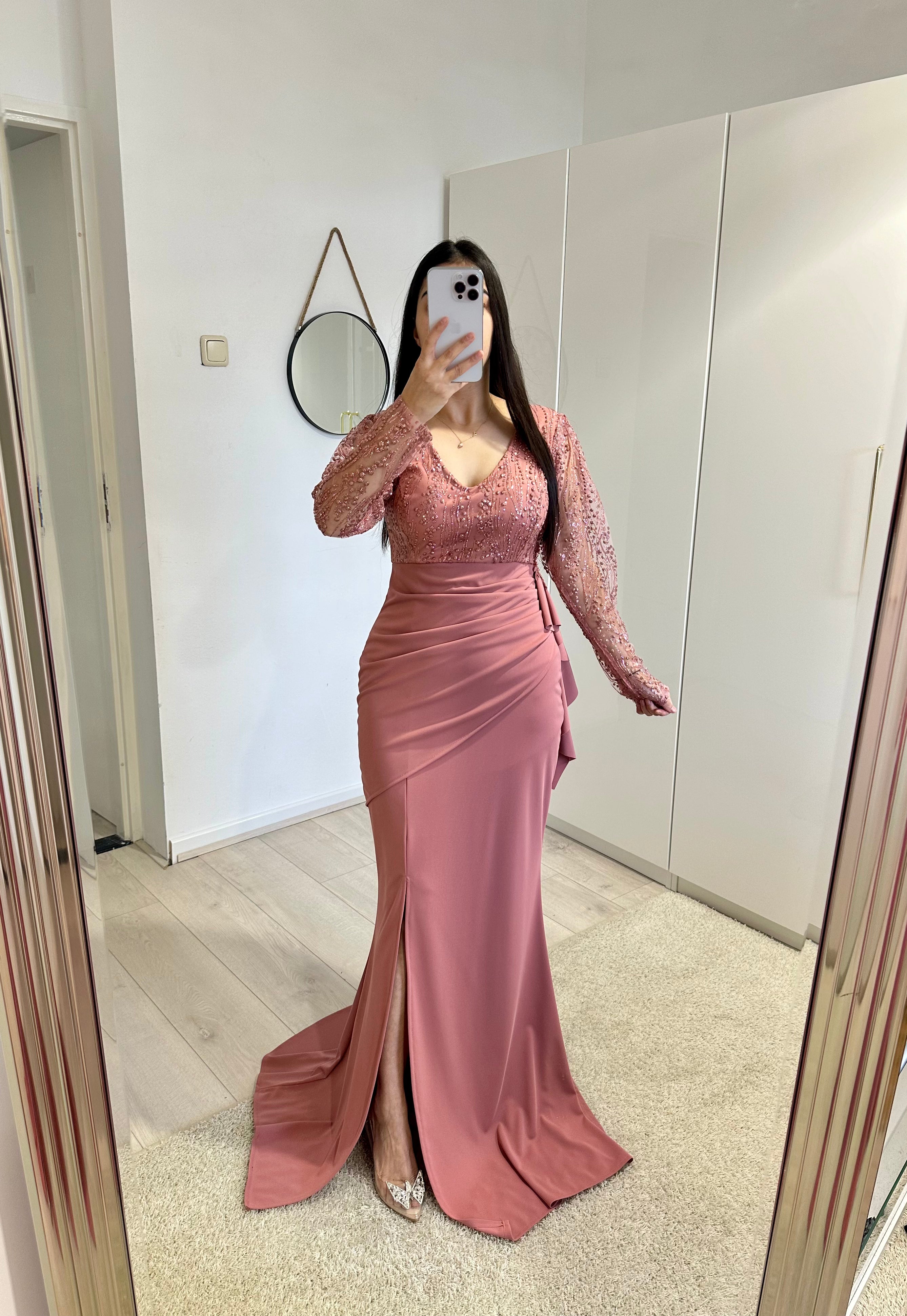 1198 - pink dress