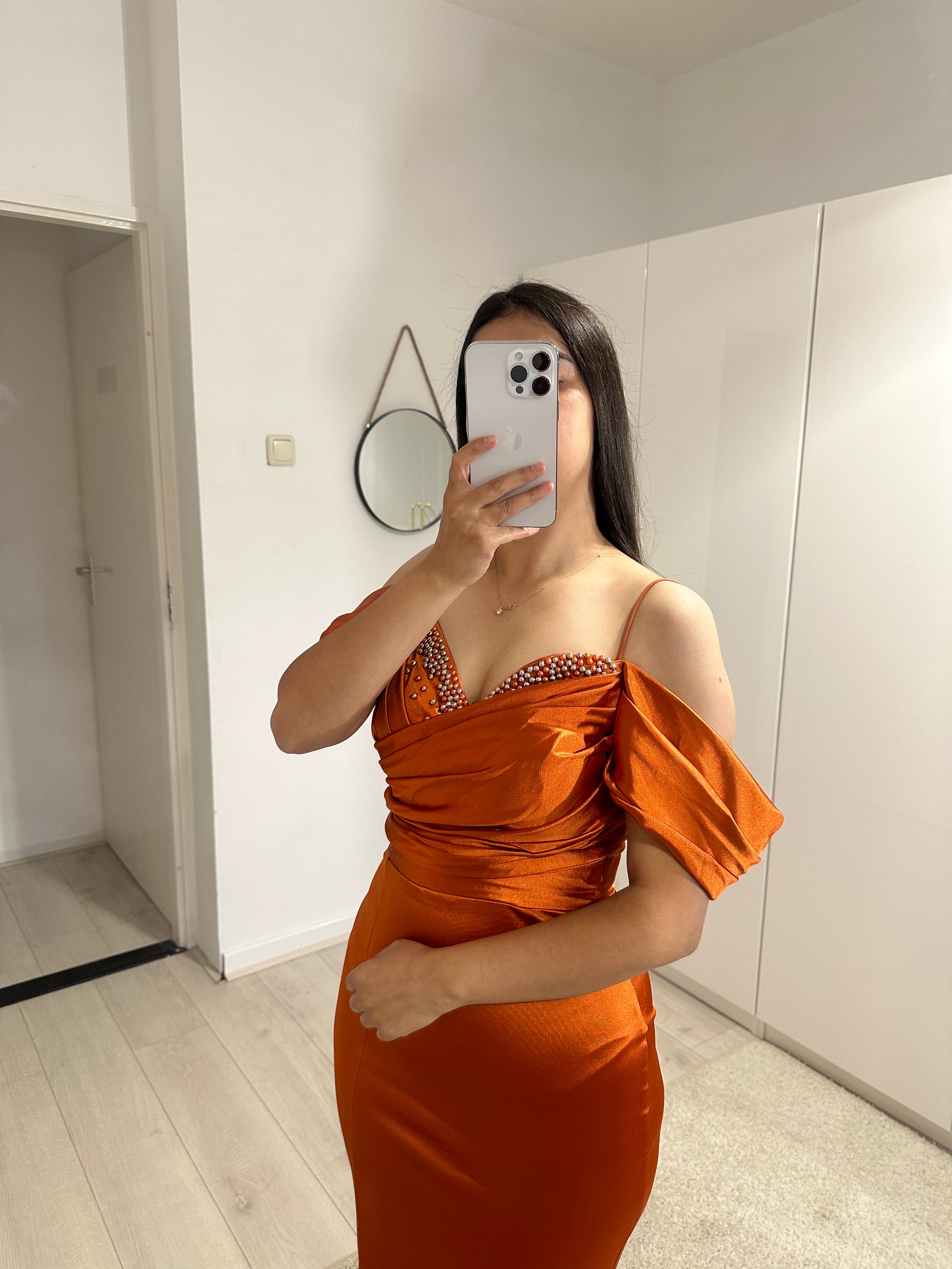 1171 - Orange dress