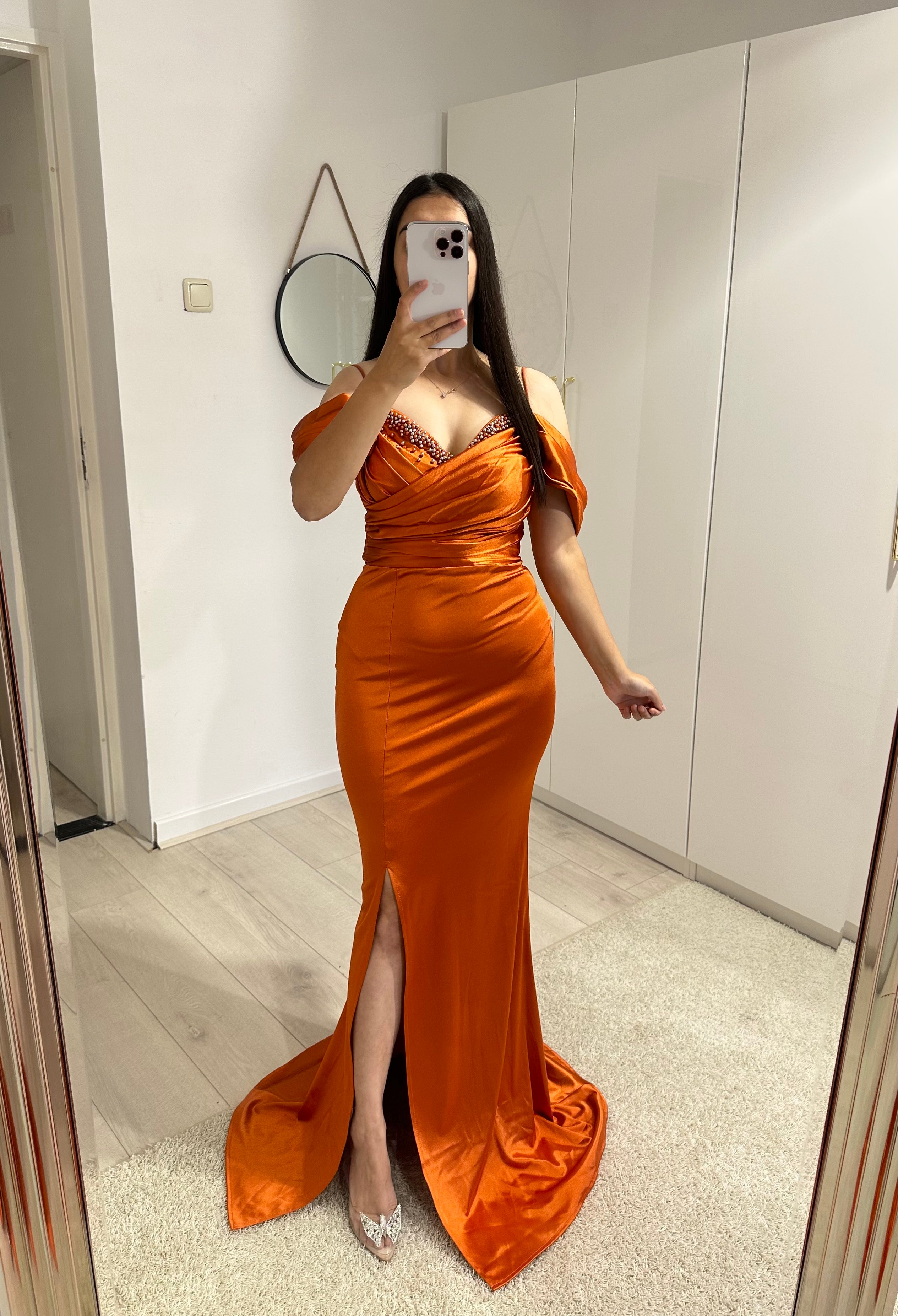 1171 - Orange dress