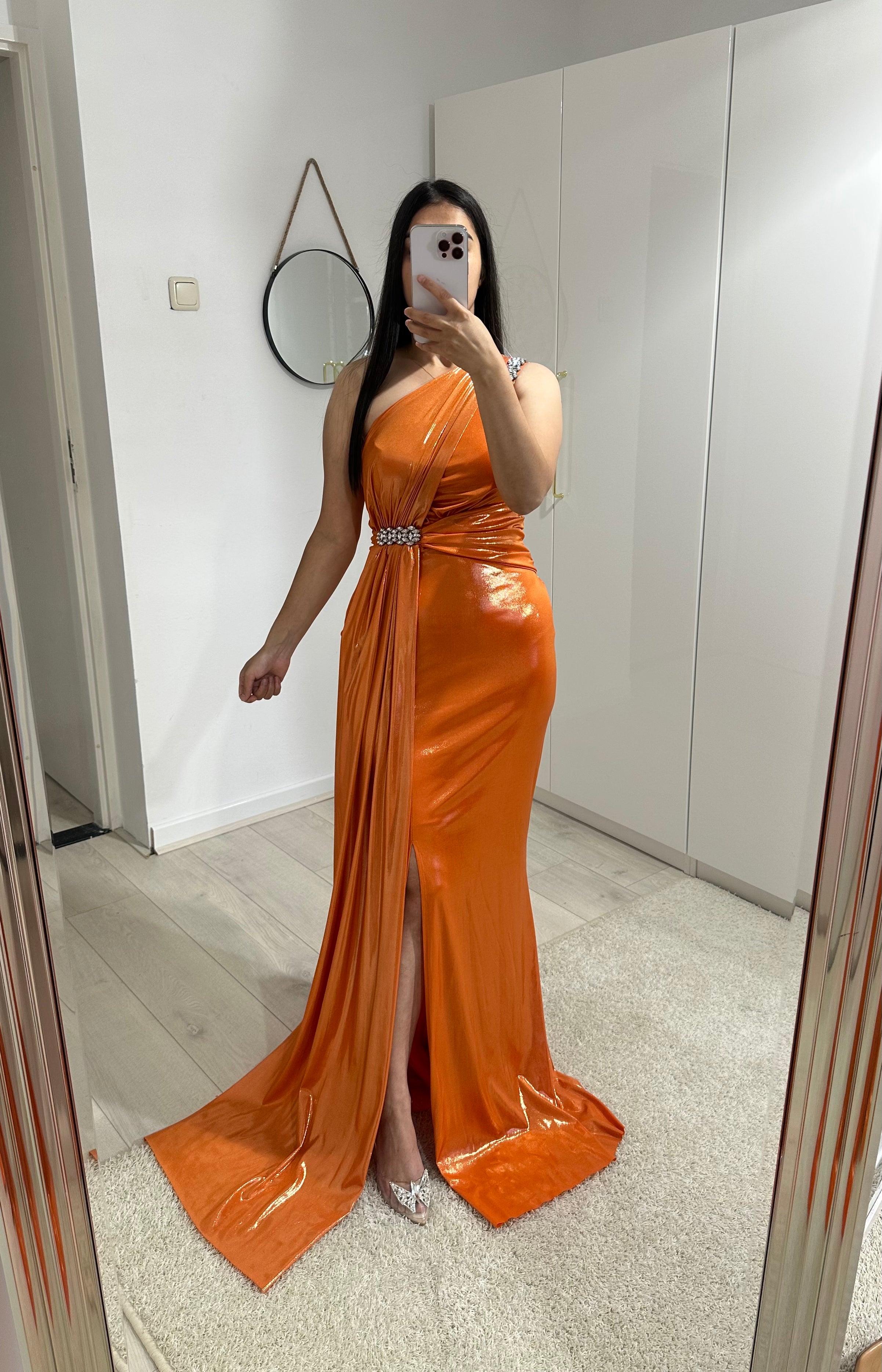 1167 - Orange dress