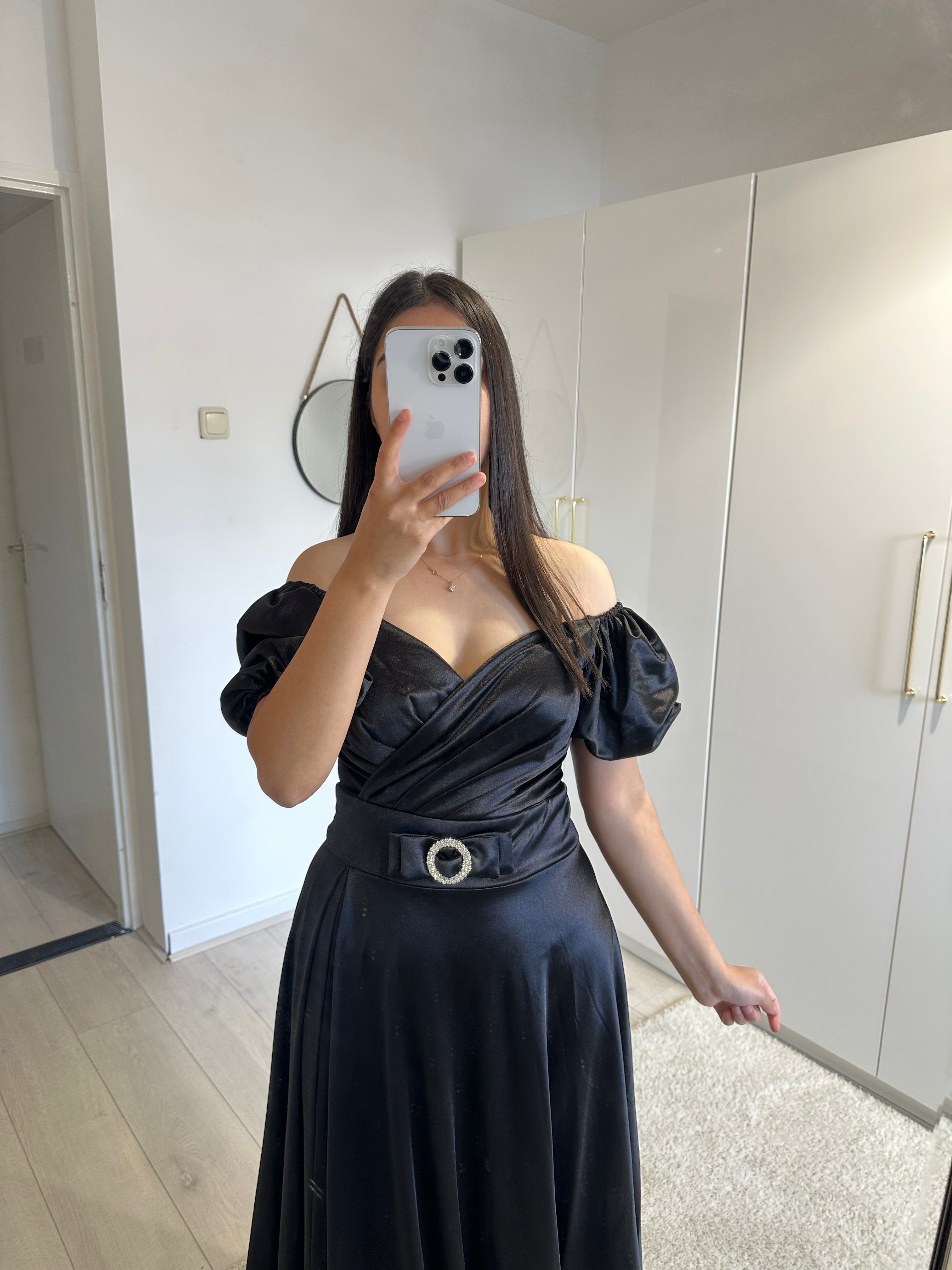 1144 - Black dress