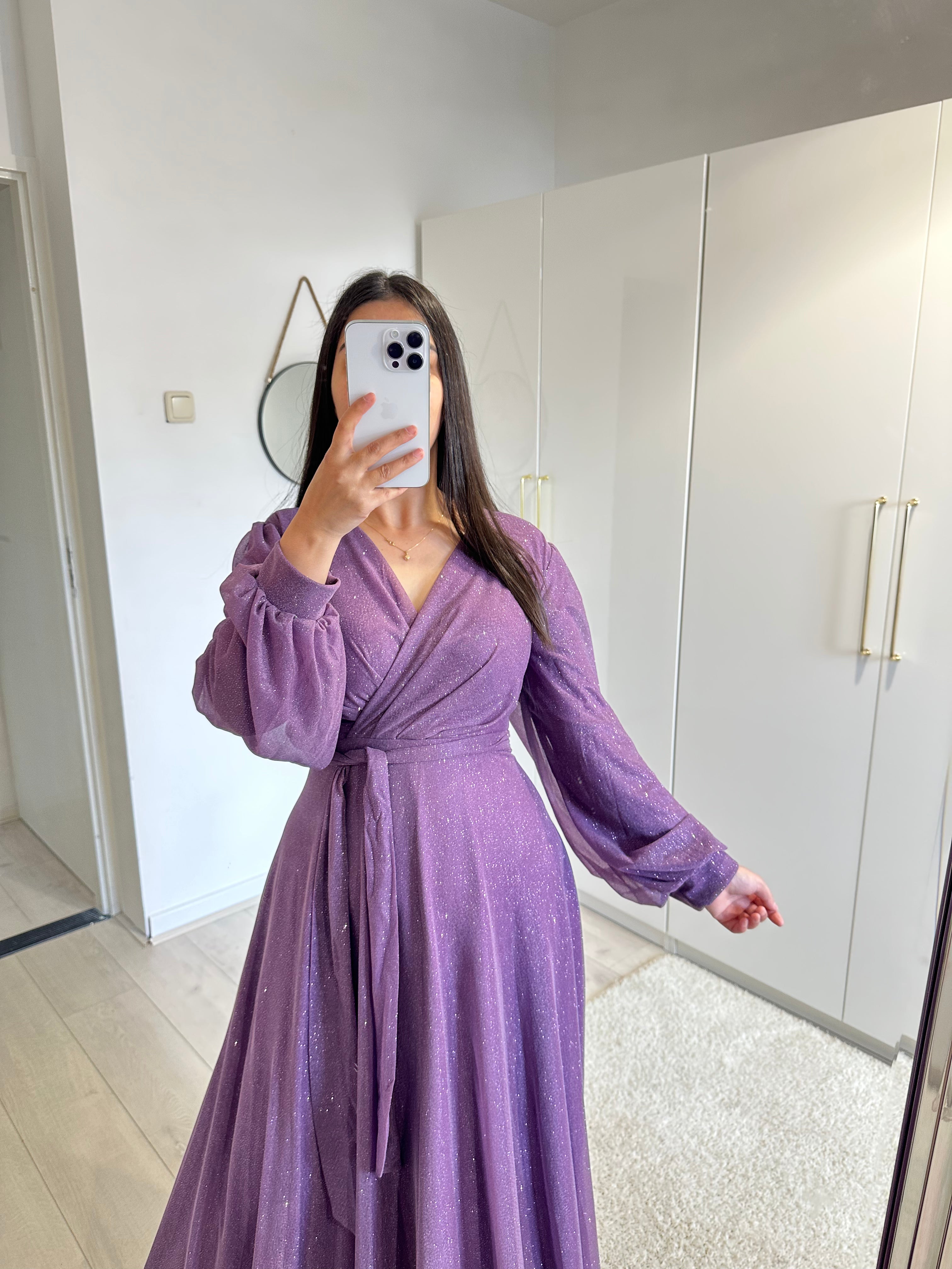 1151 - Purple dress