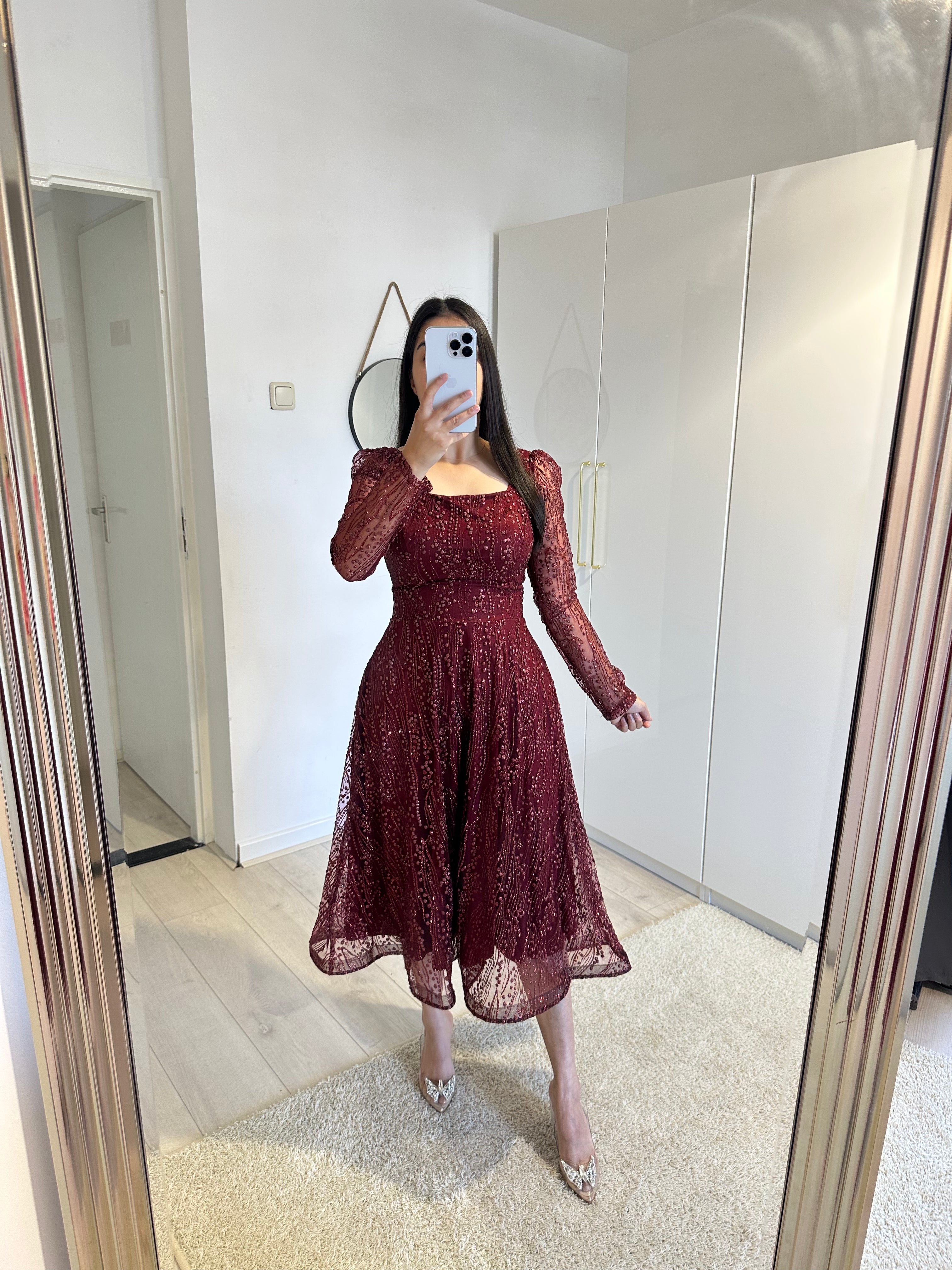 1153 - Bordeaux dress