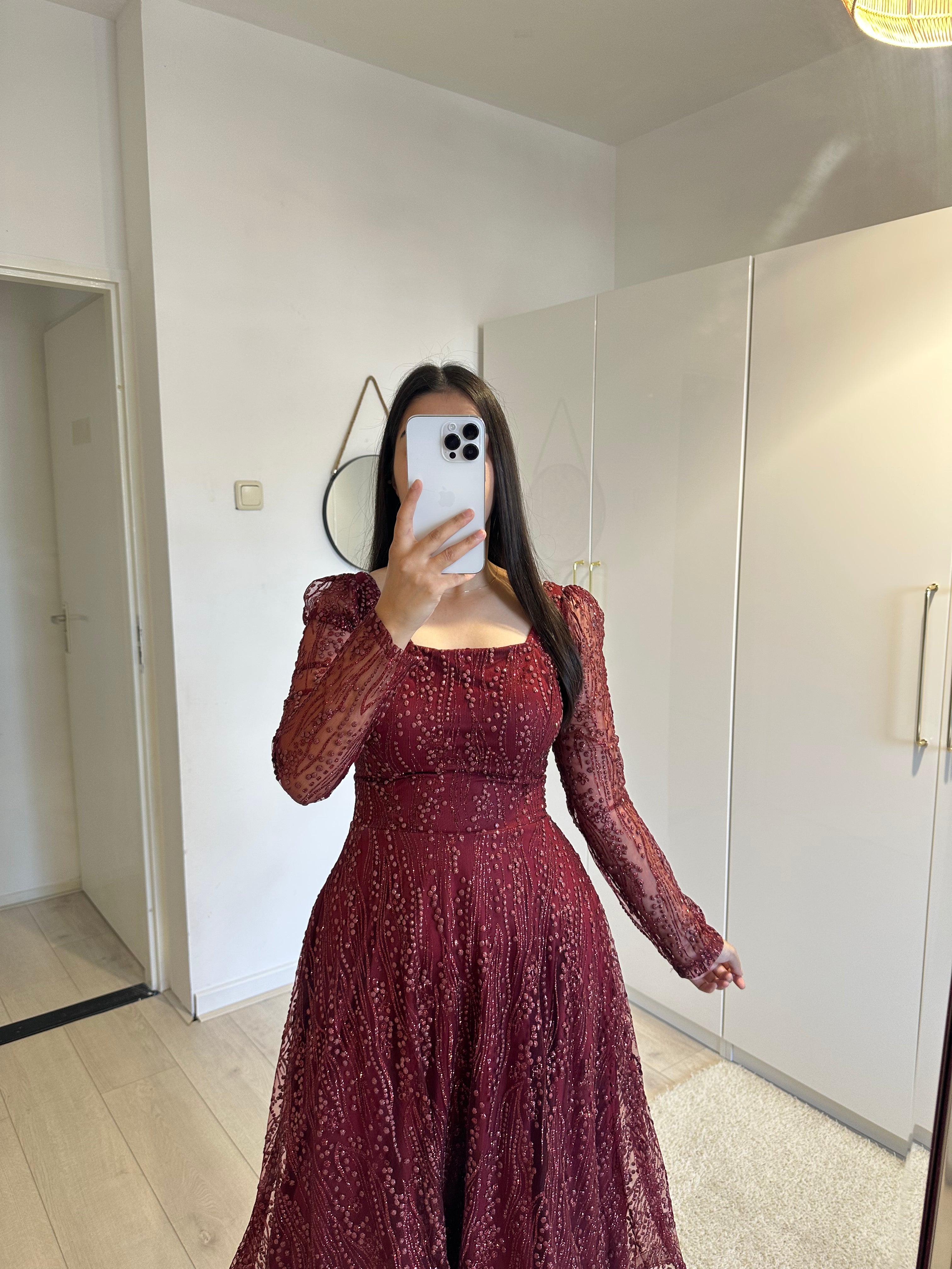 1153 - Bordeaux dress