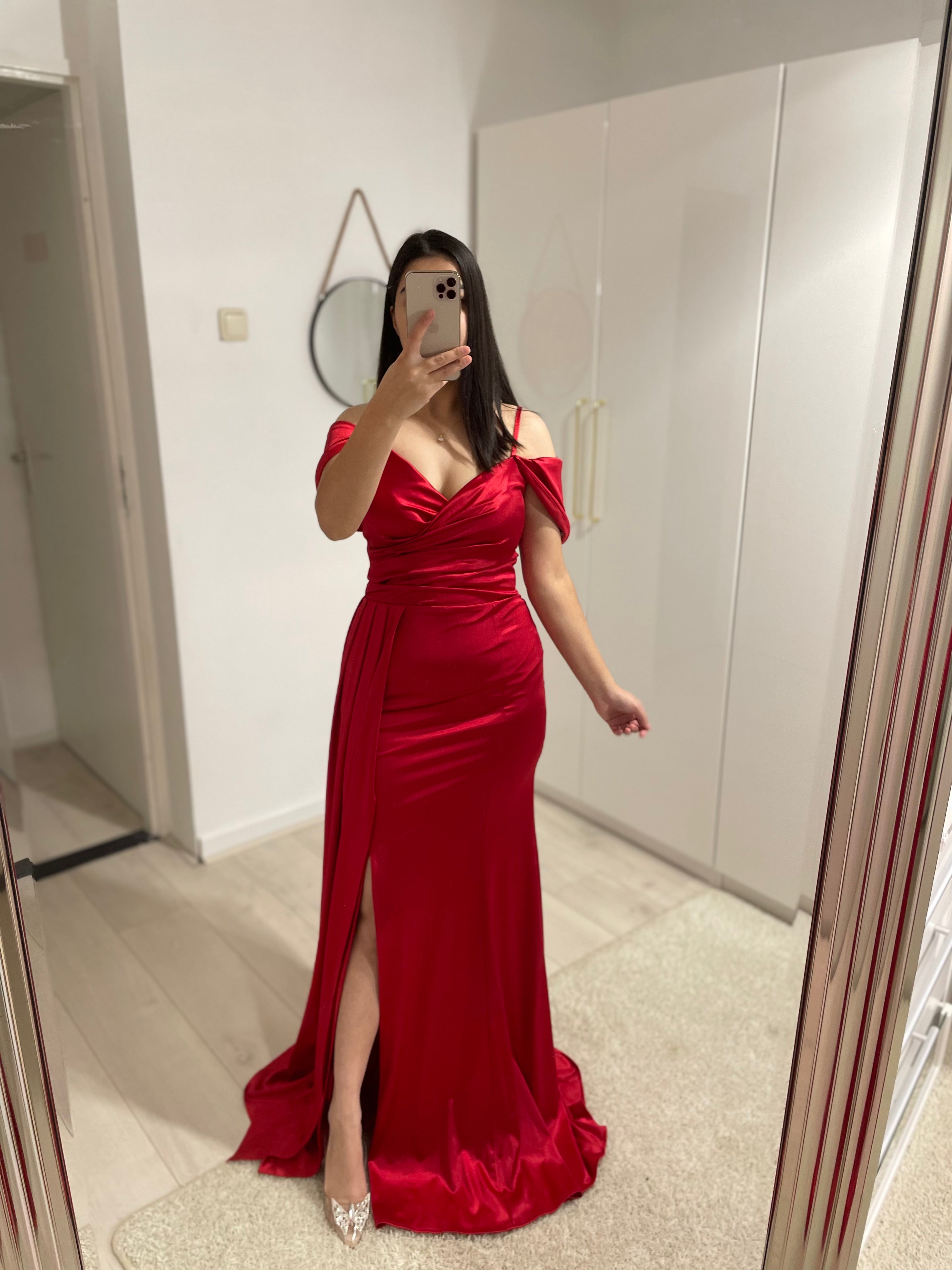 1091 - Red dress