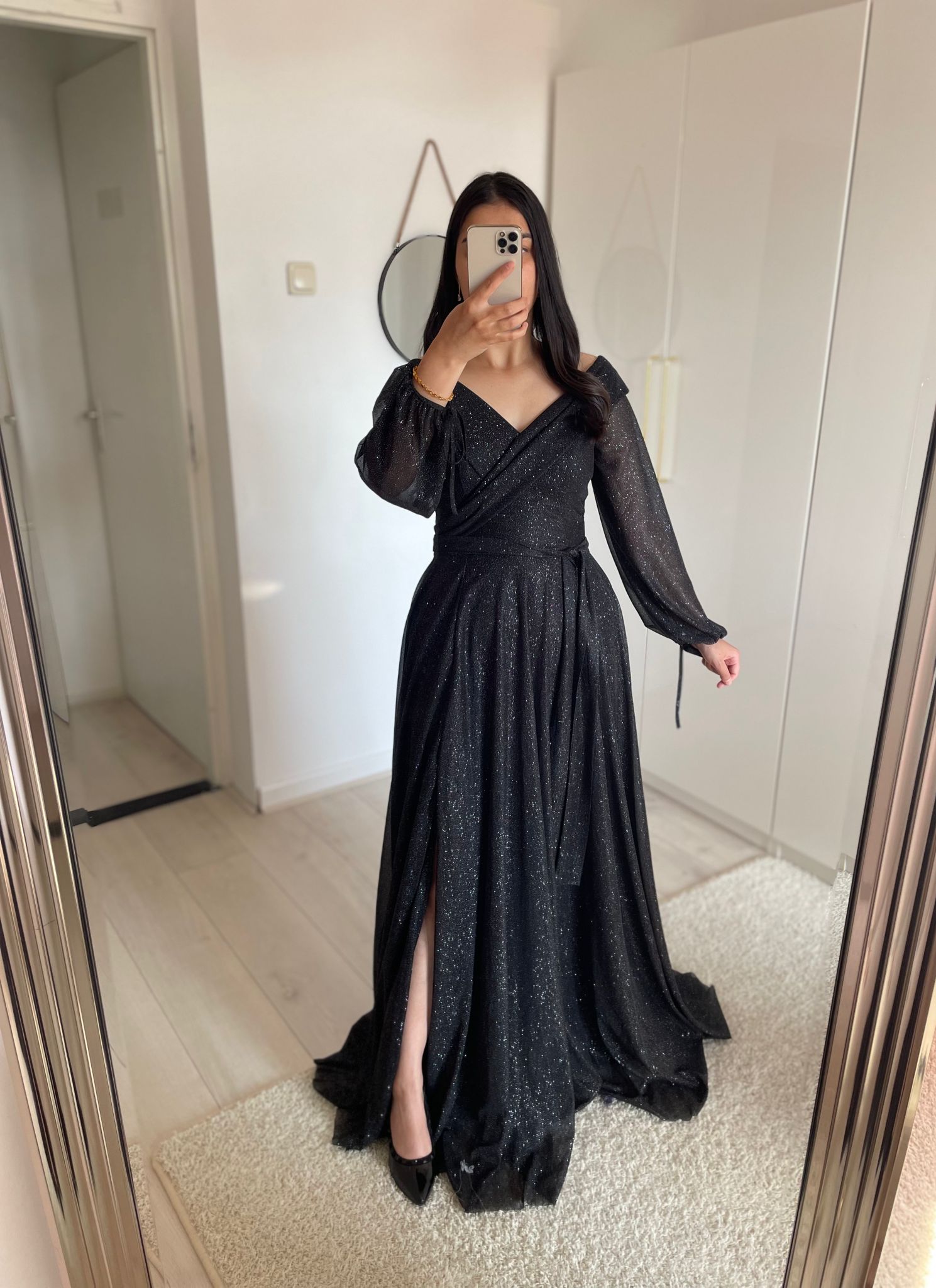 1032 - Black dress