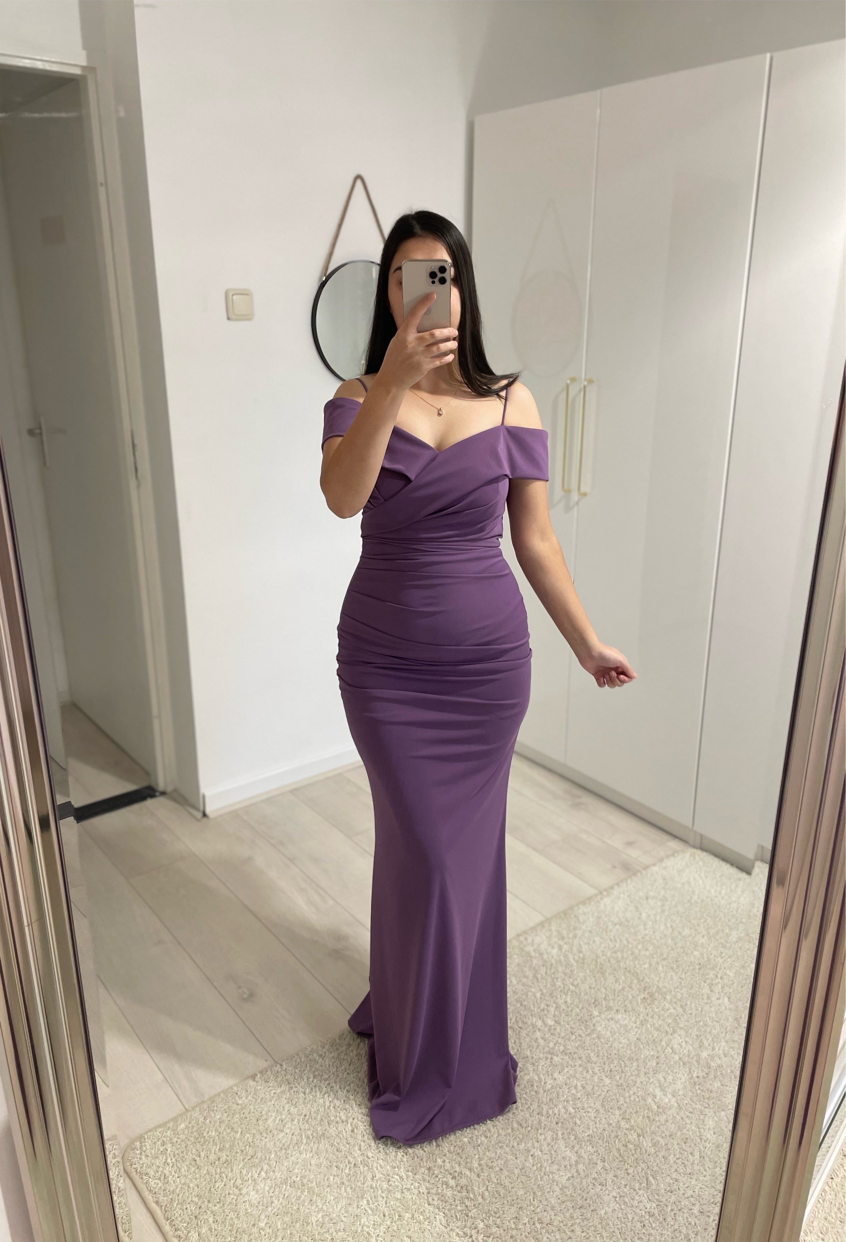 1098 - Purple dress