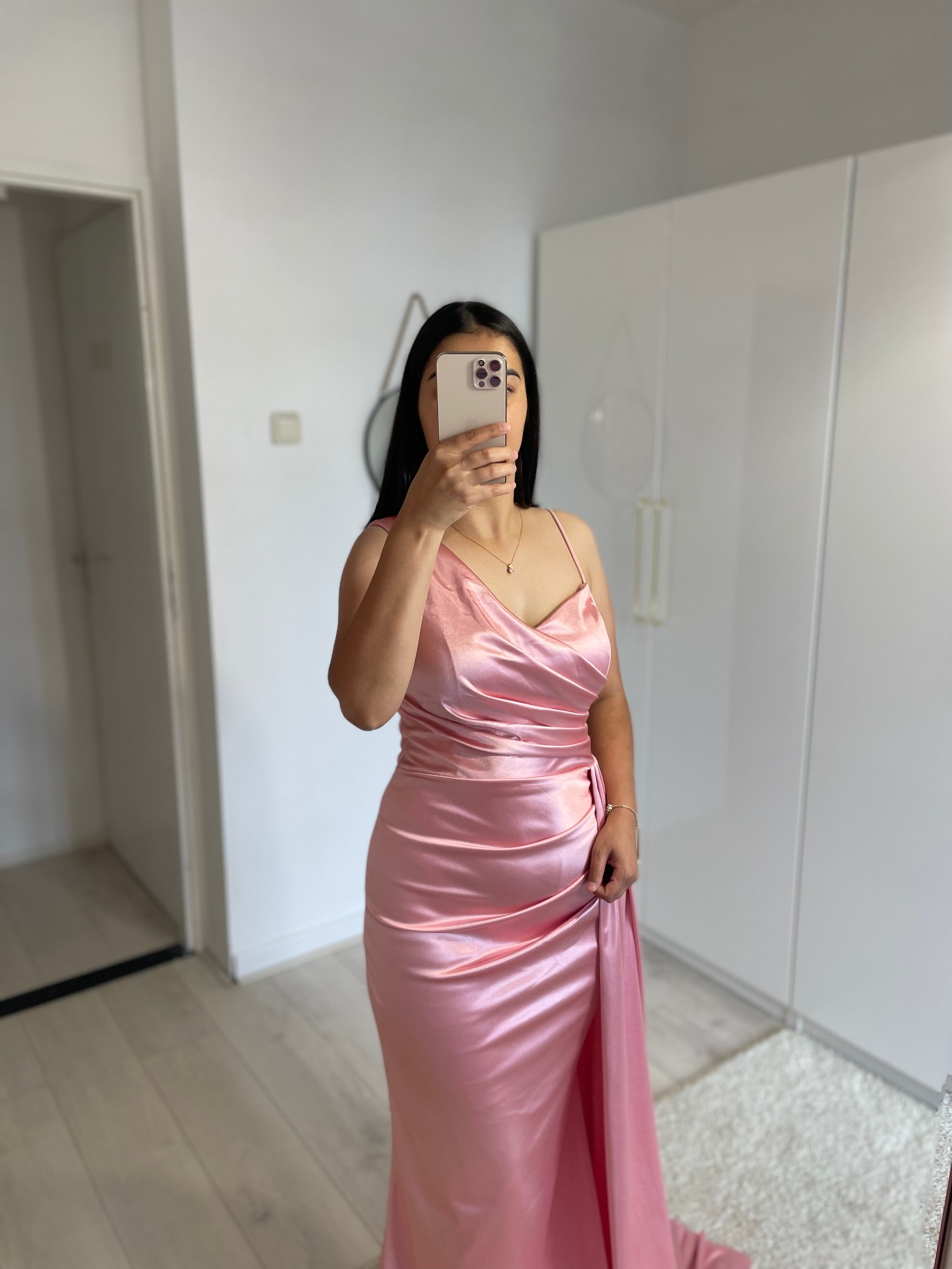 1059 - Pink dress