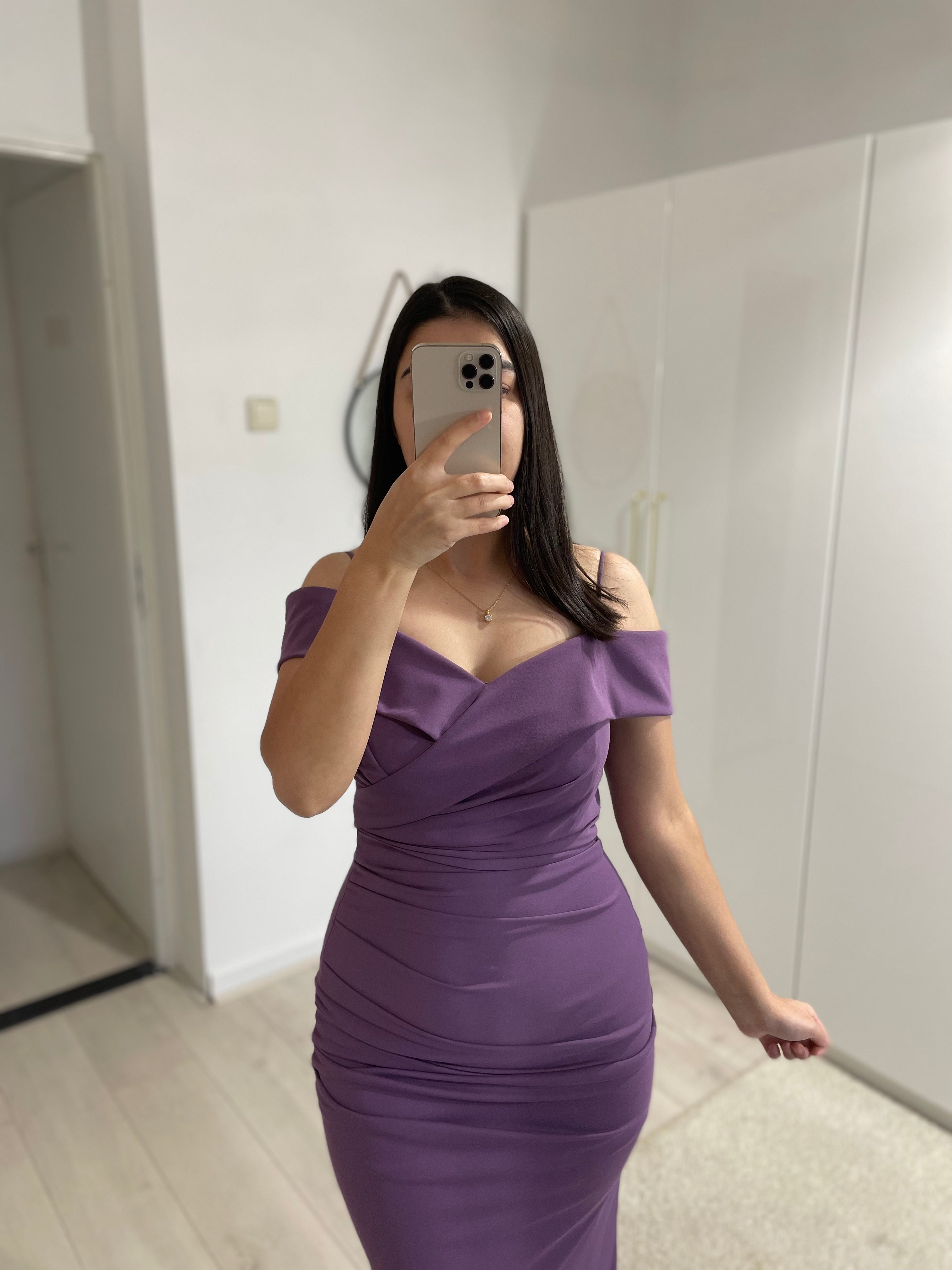 1098 - Purple dress