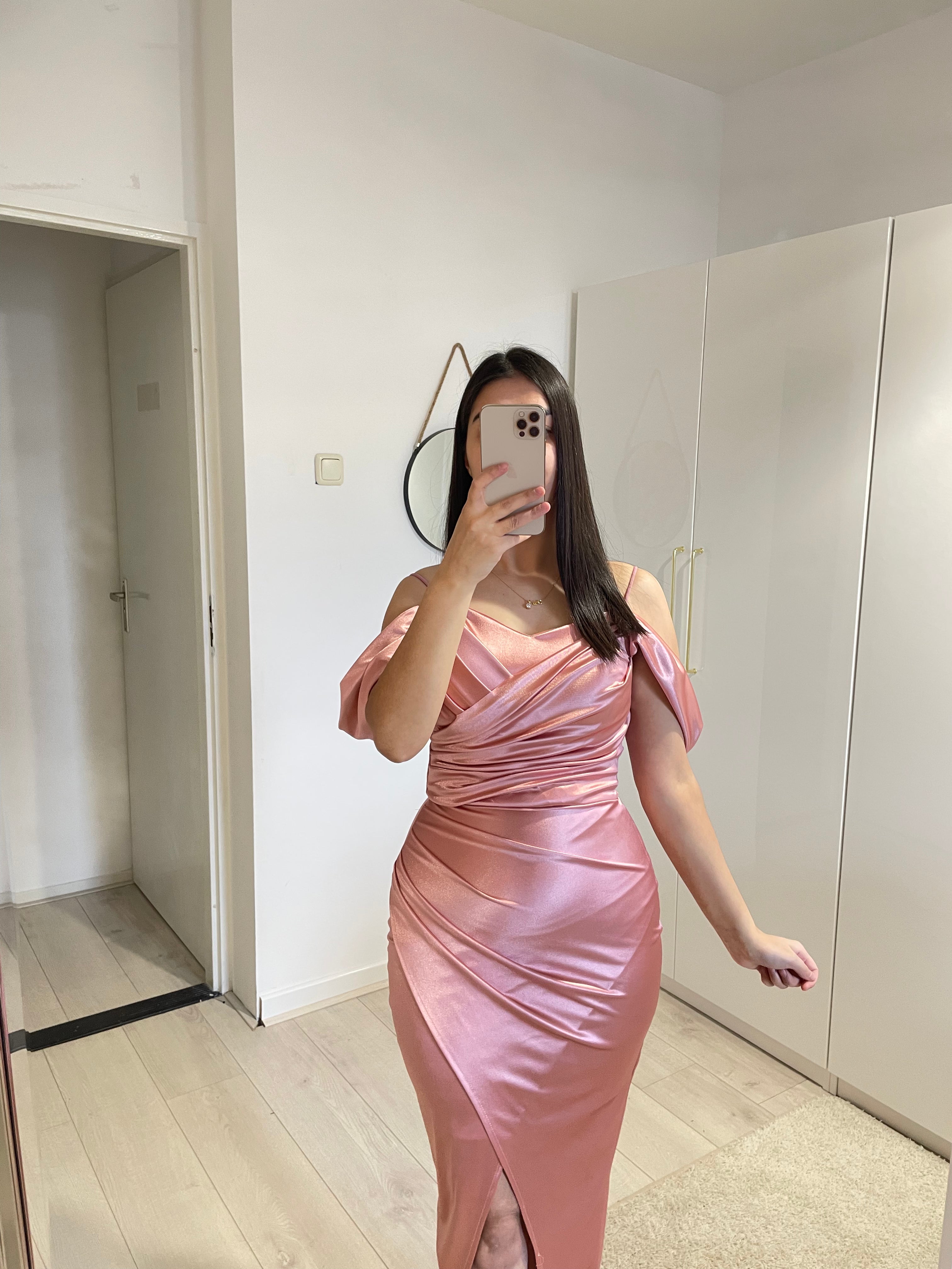 1119 - Pink dress