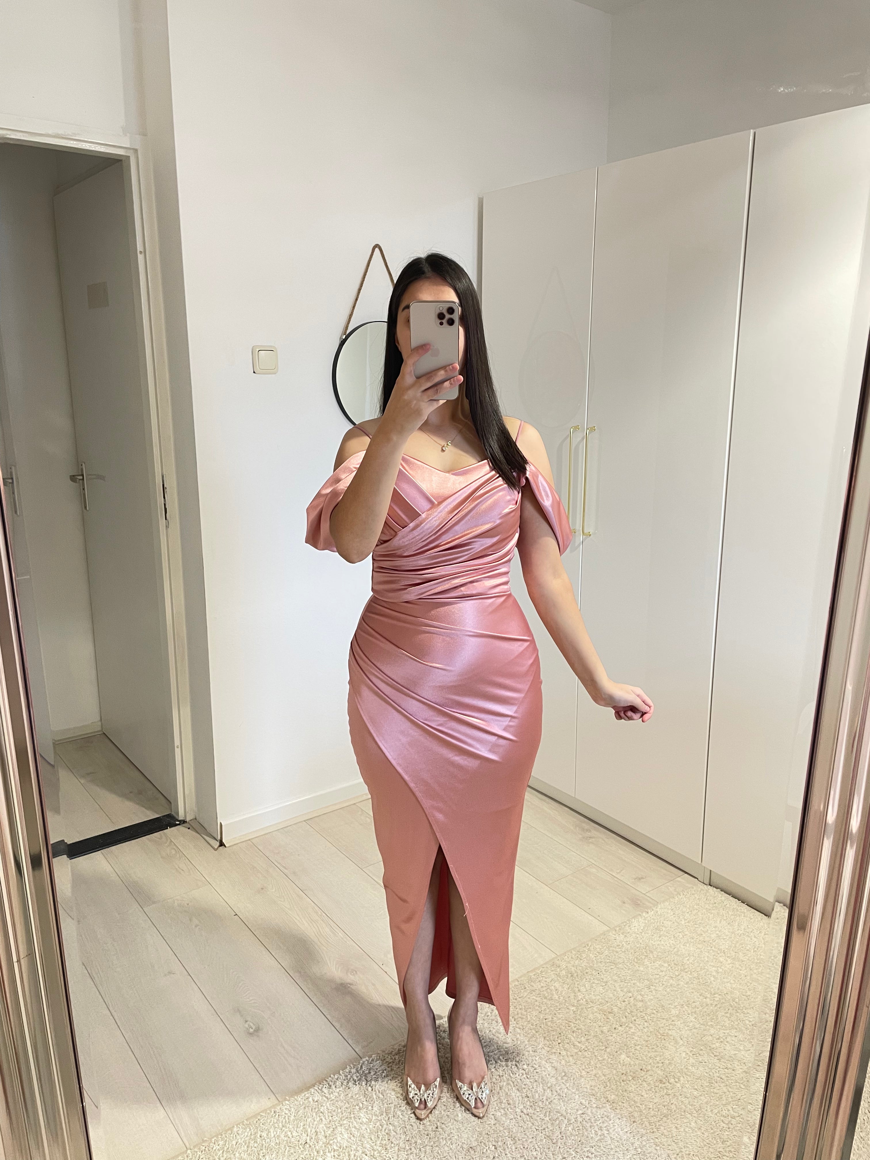 1119 - Pink dress