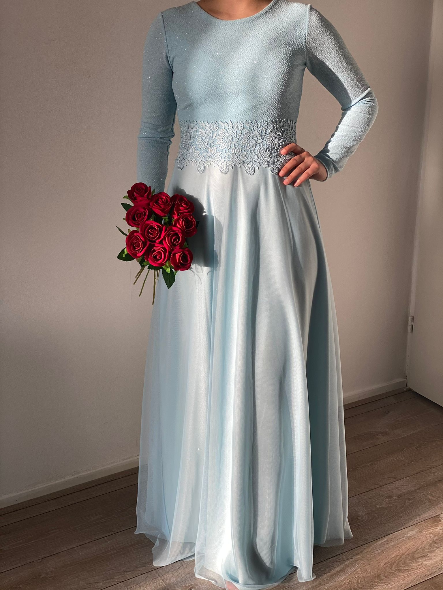 1022 - Blue dress