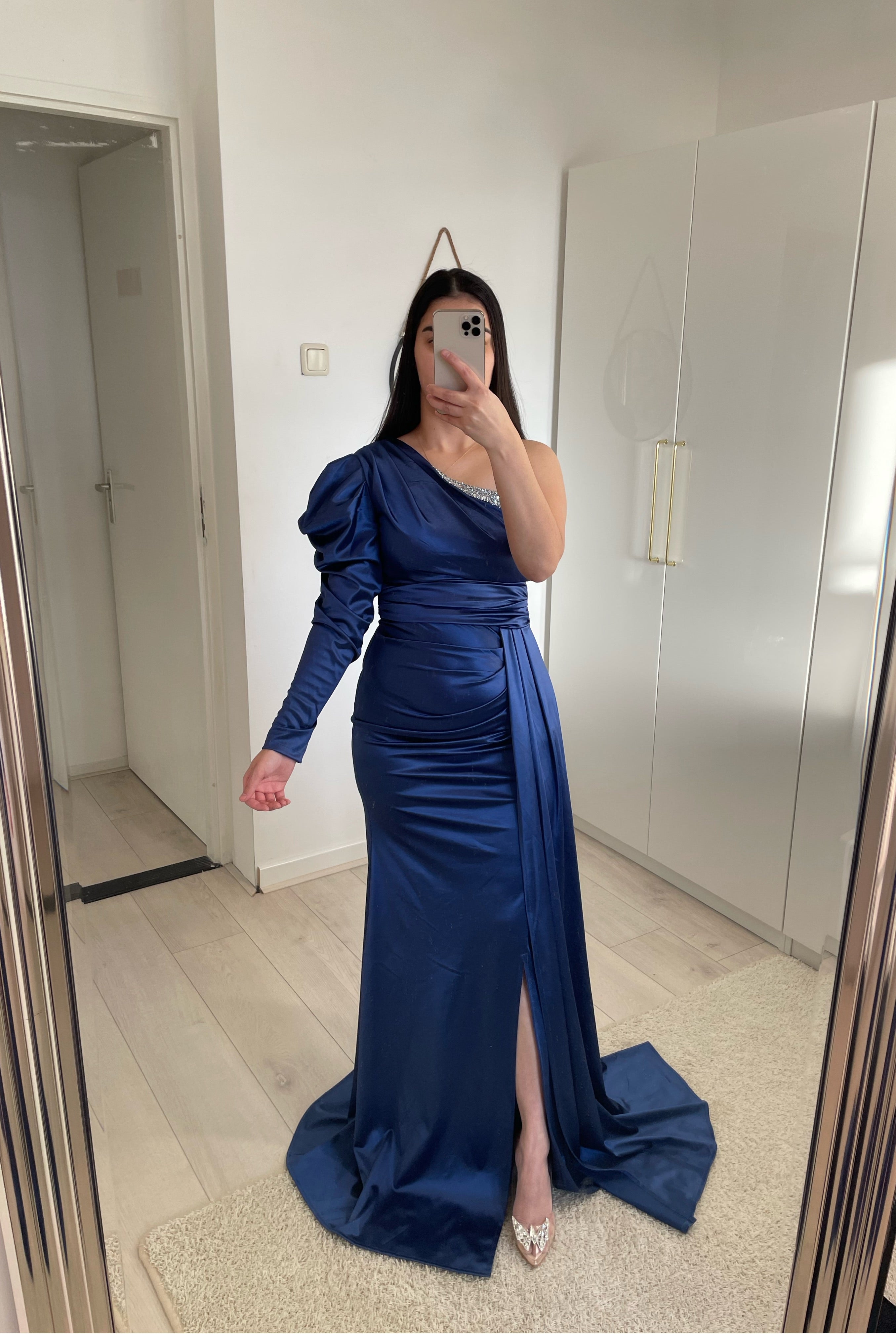 1122 - Blue dress