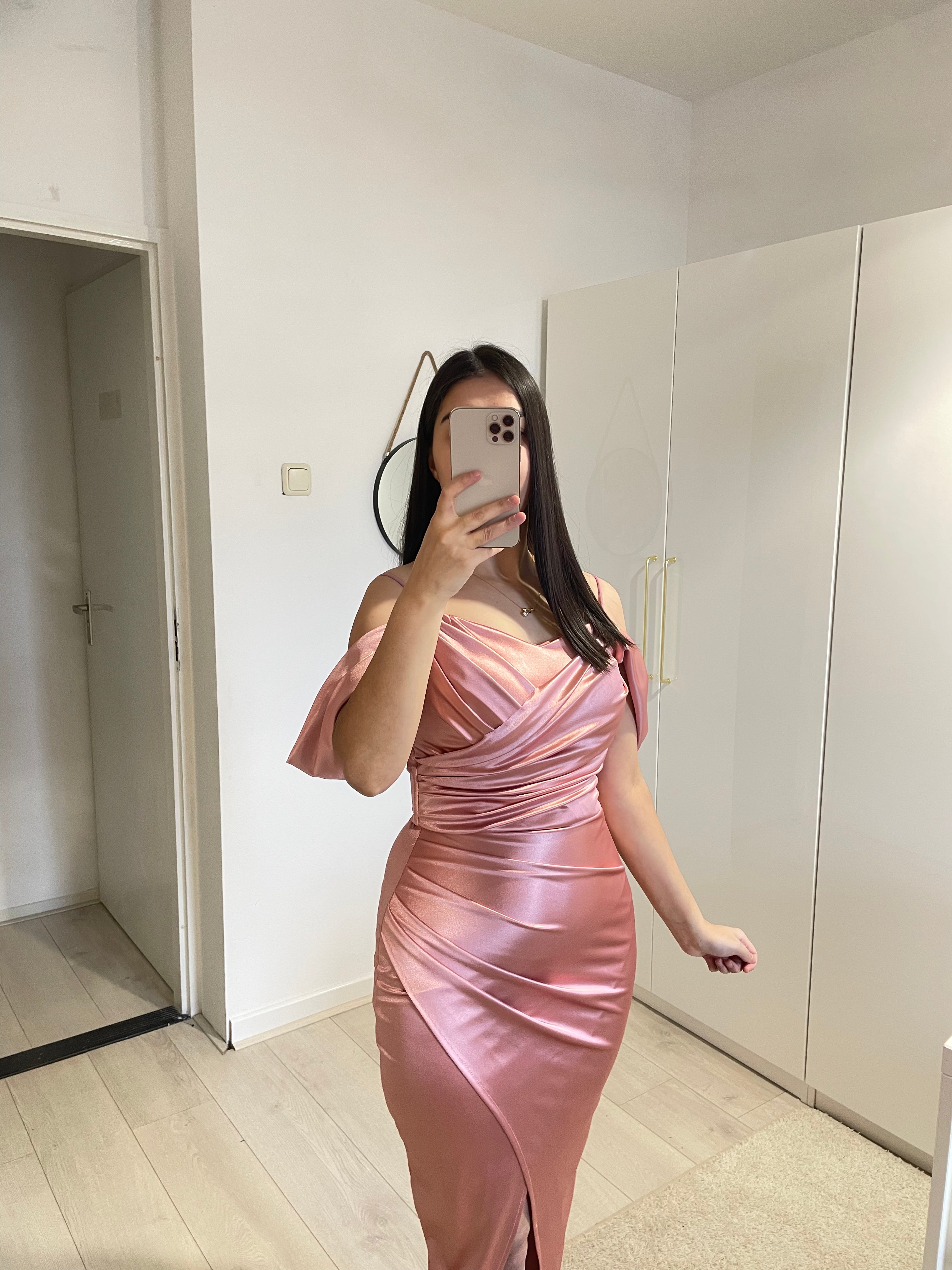 1119 - Pink dress