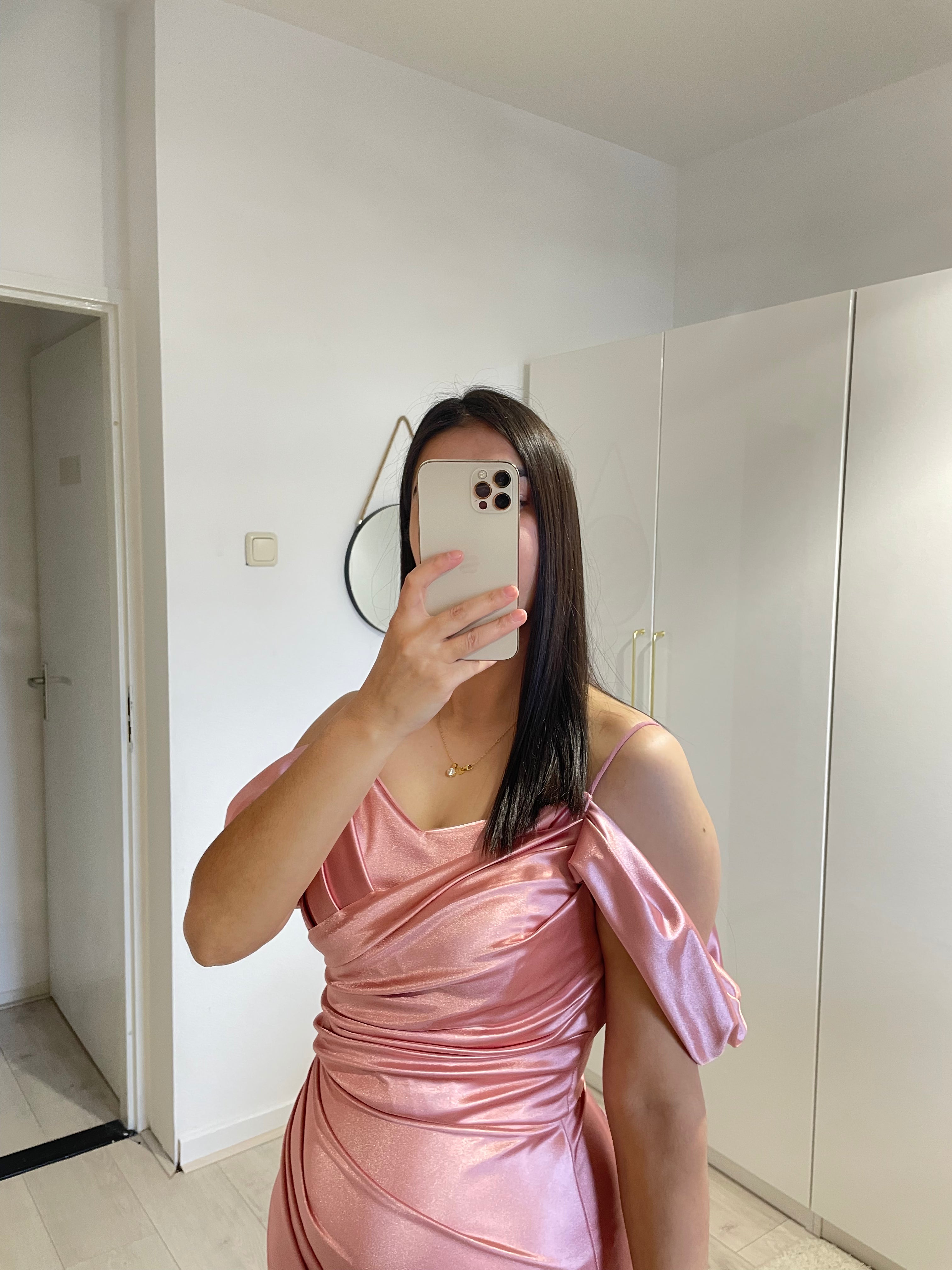 1119 - Pink dress