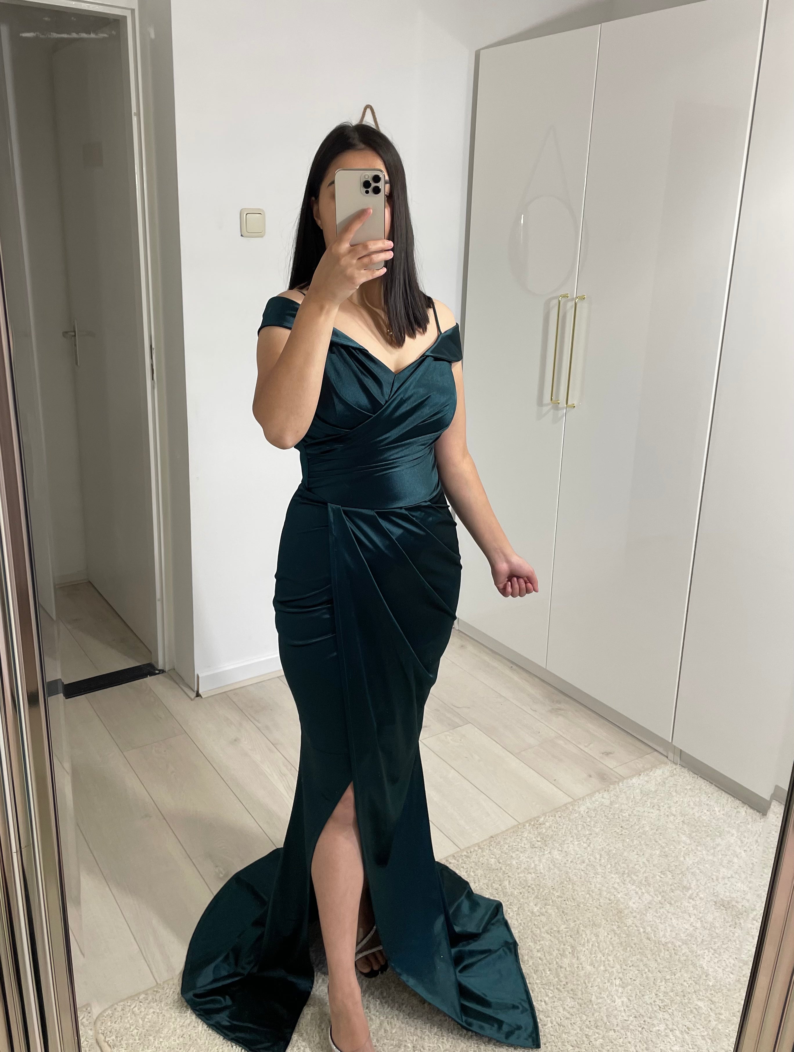 1070 - Dark green dress