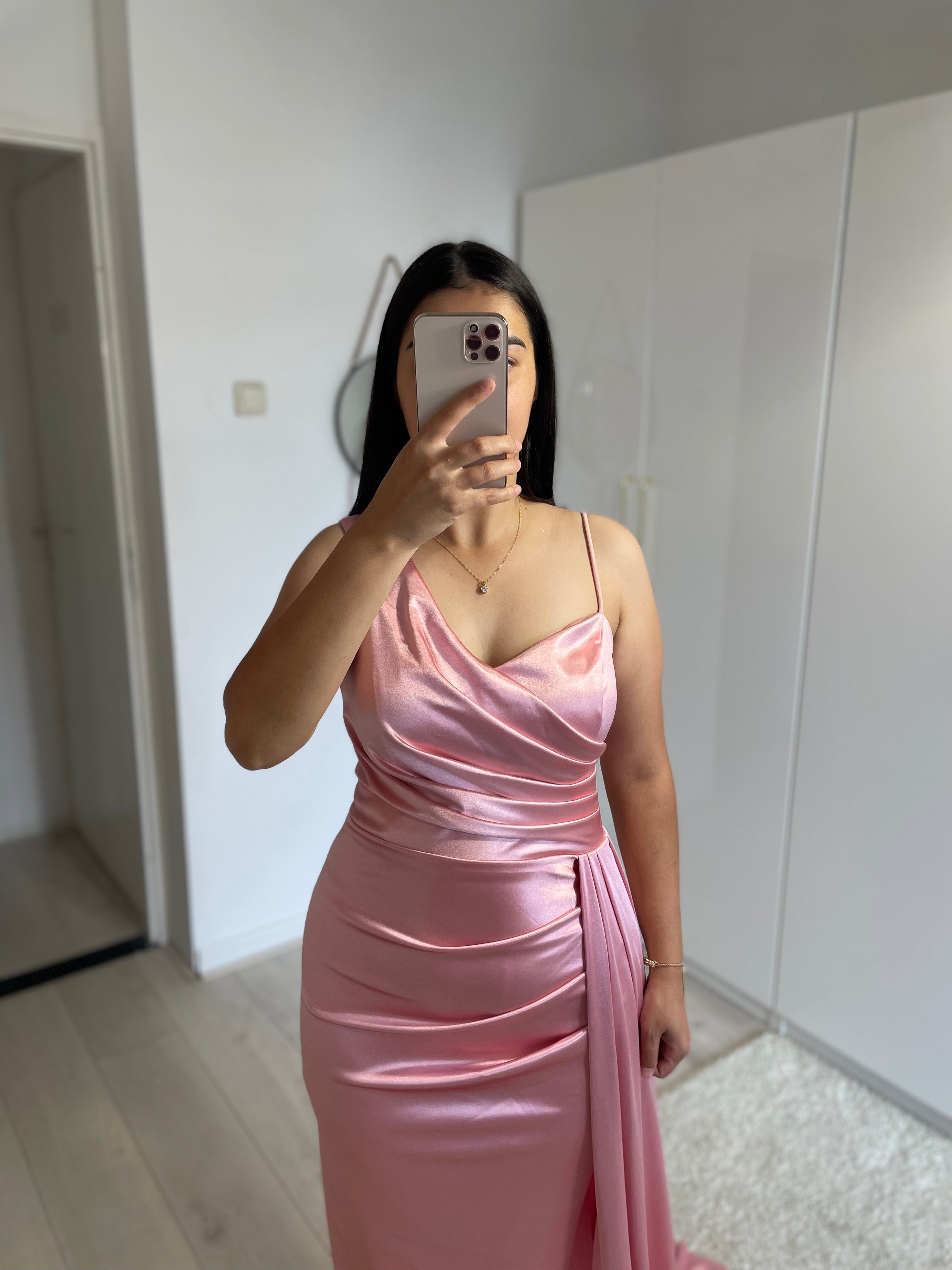 1059 - Pink dress