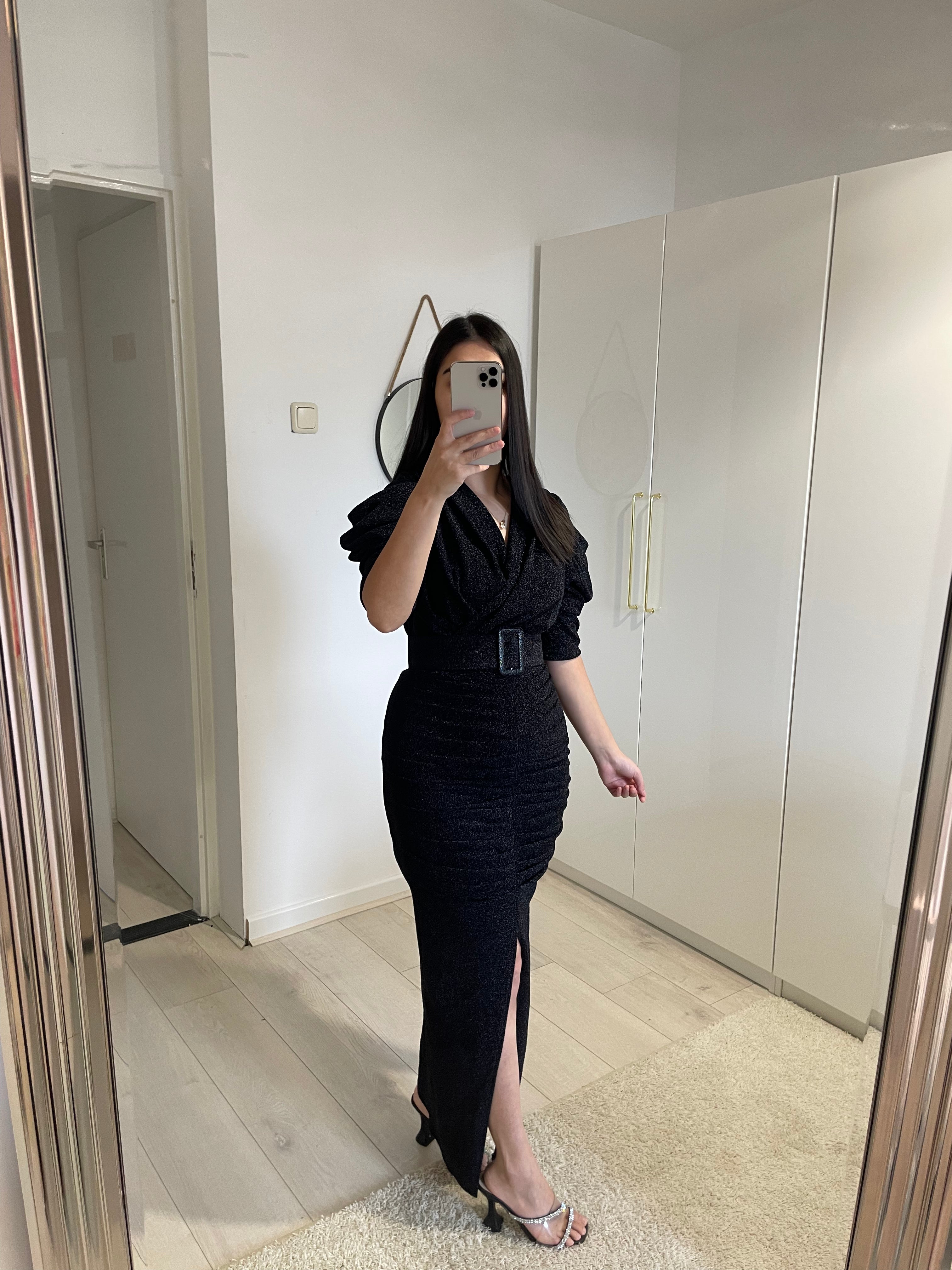 1116 - Black dress