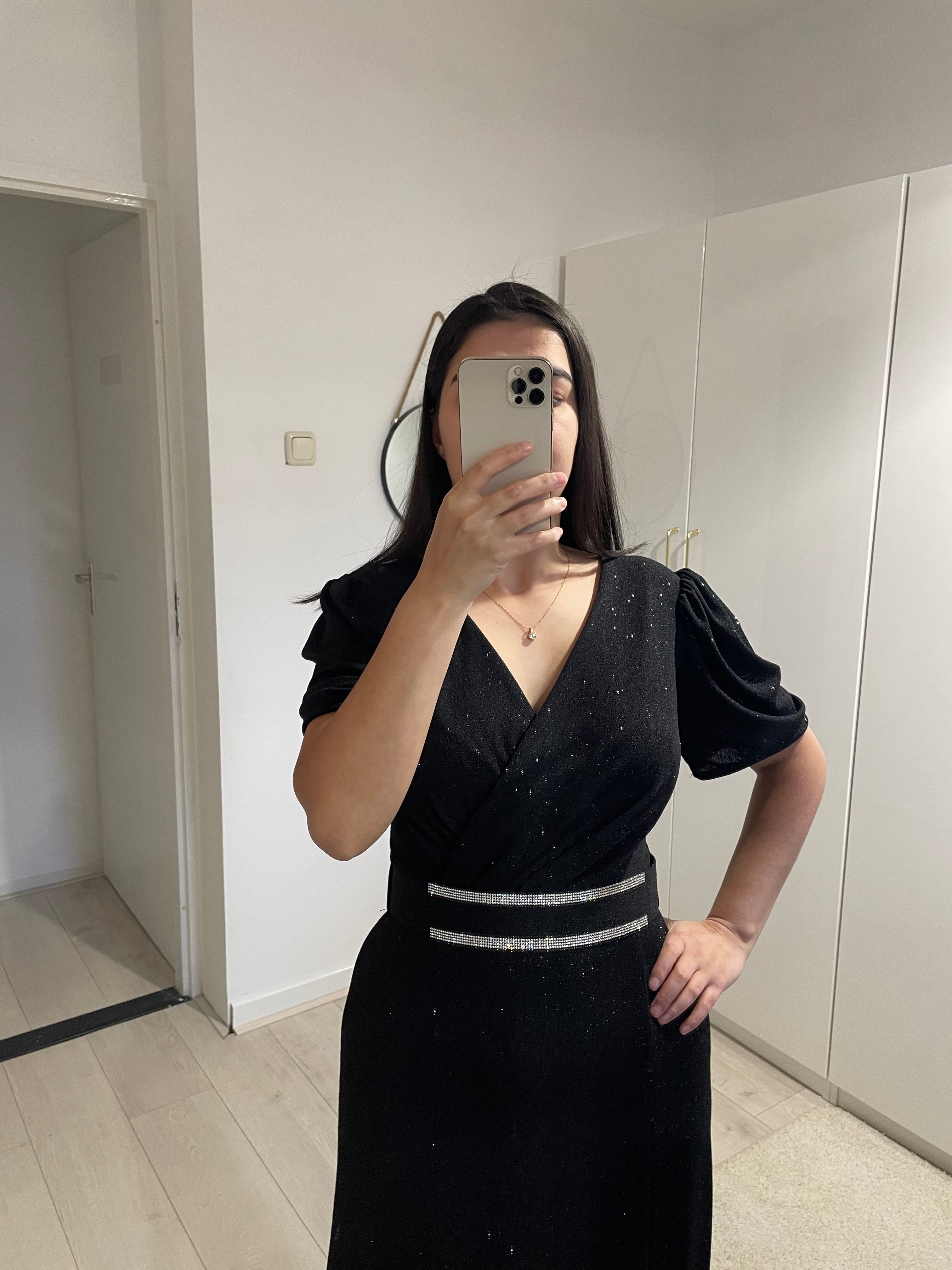 1113 - Black dress