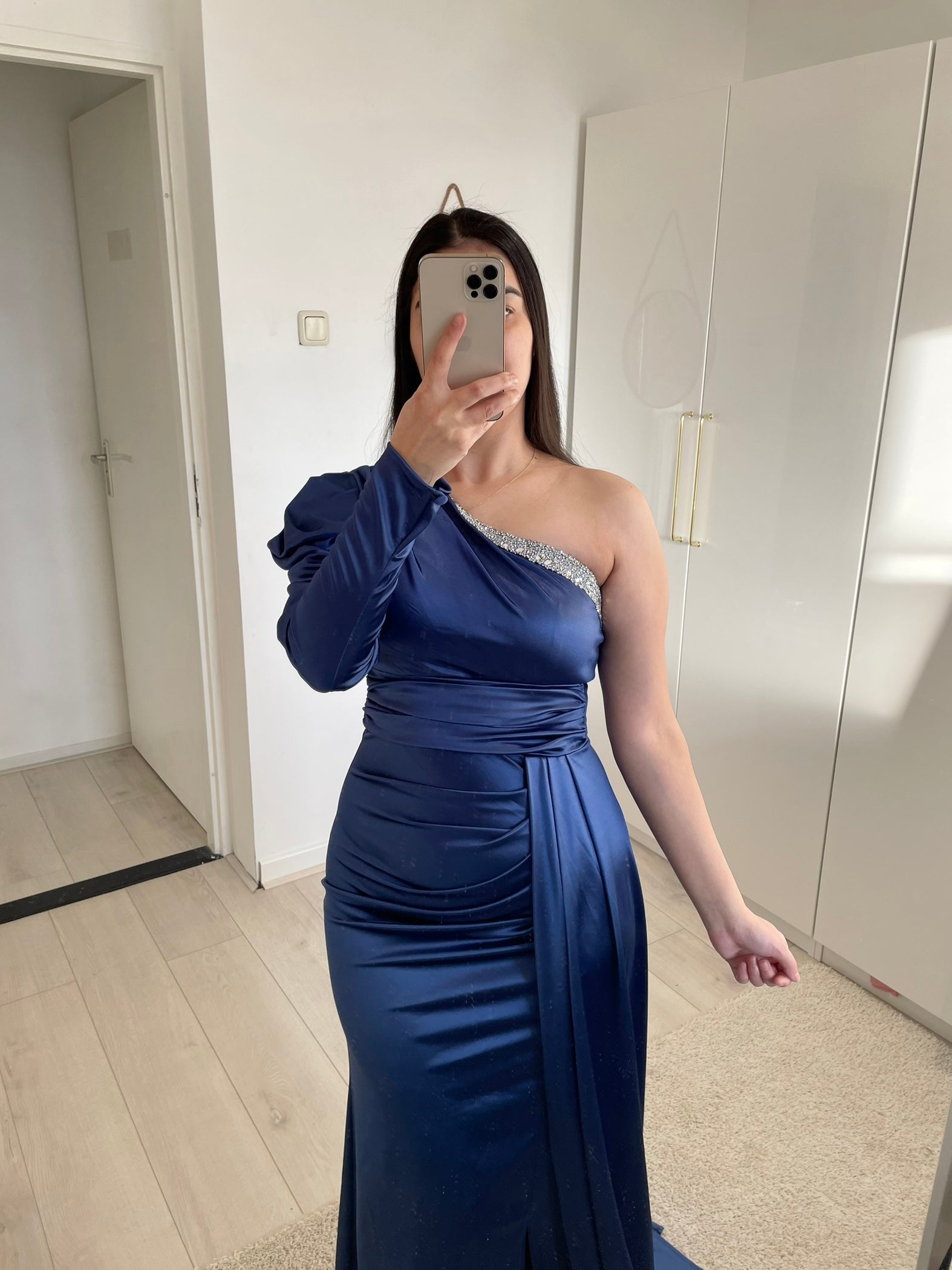 1122 - Blue dress