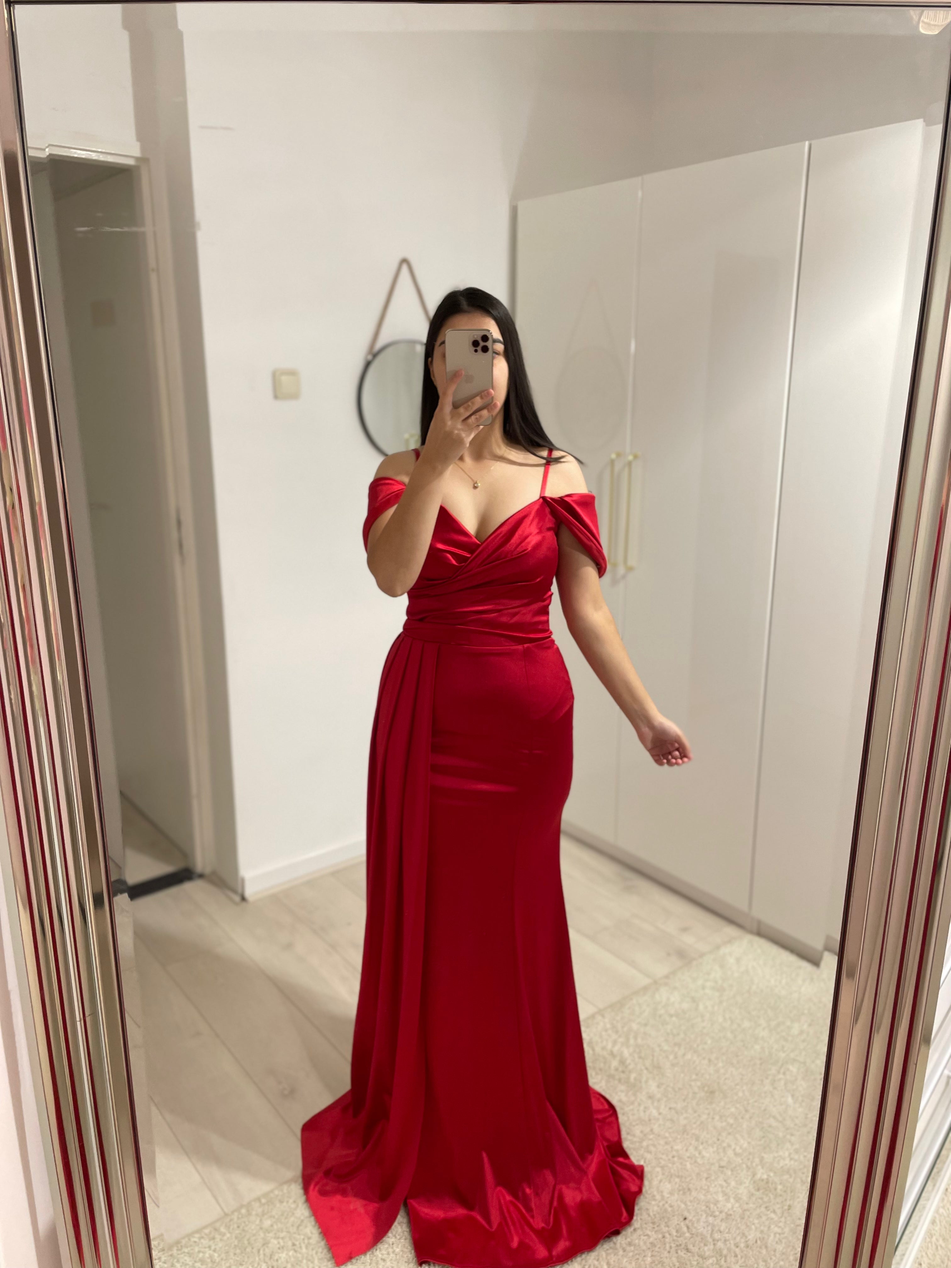 1091 - Red dress