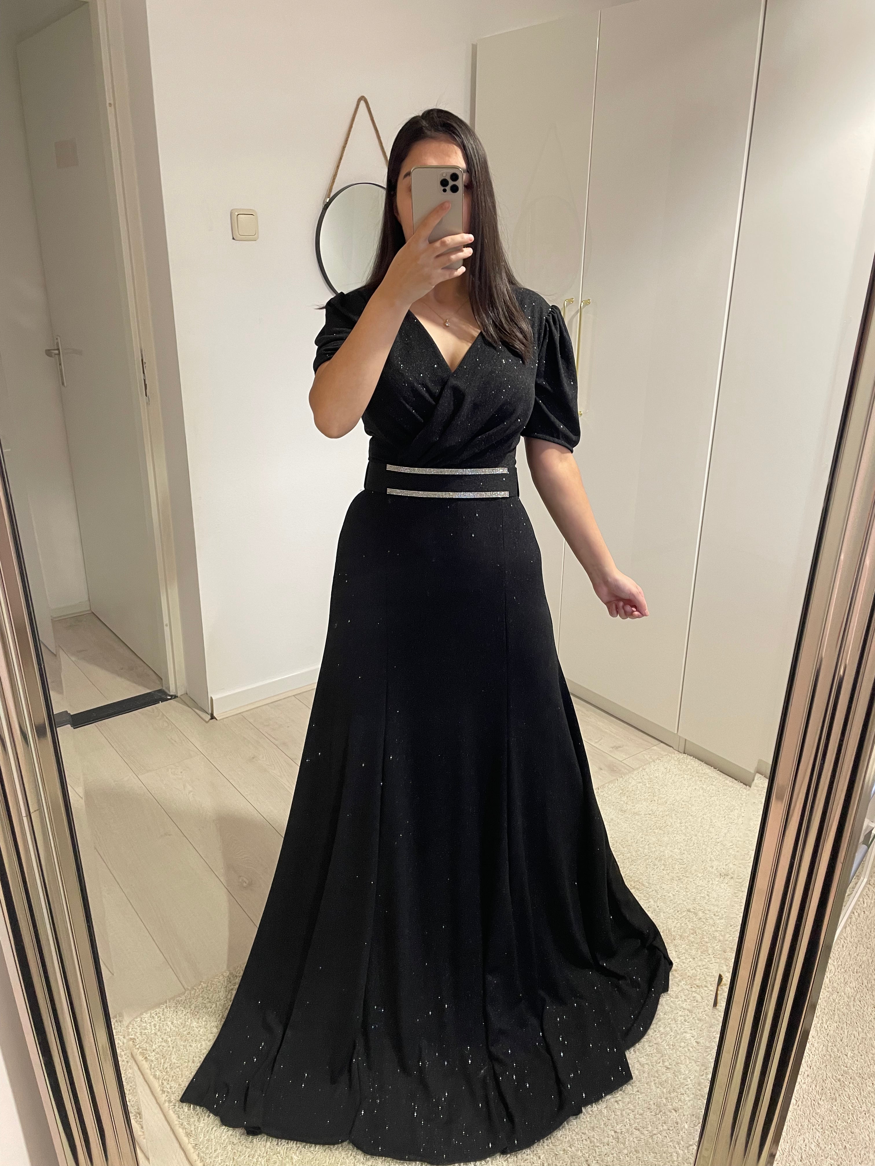 1113 - Black dress