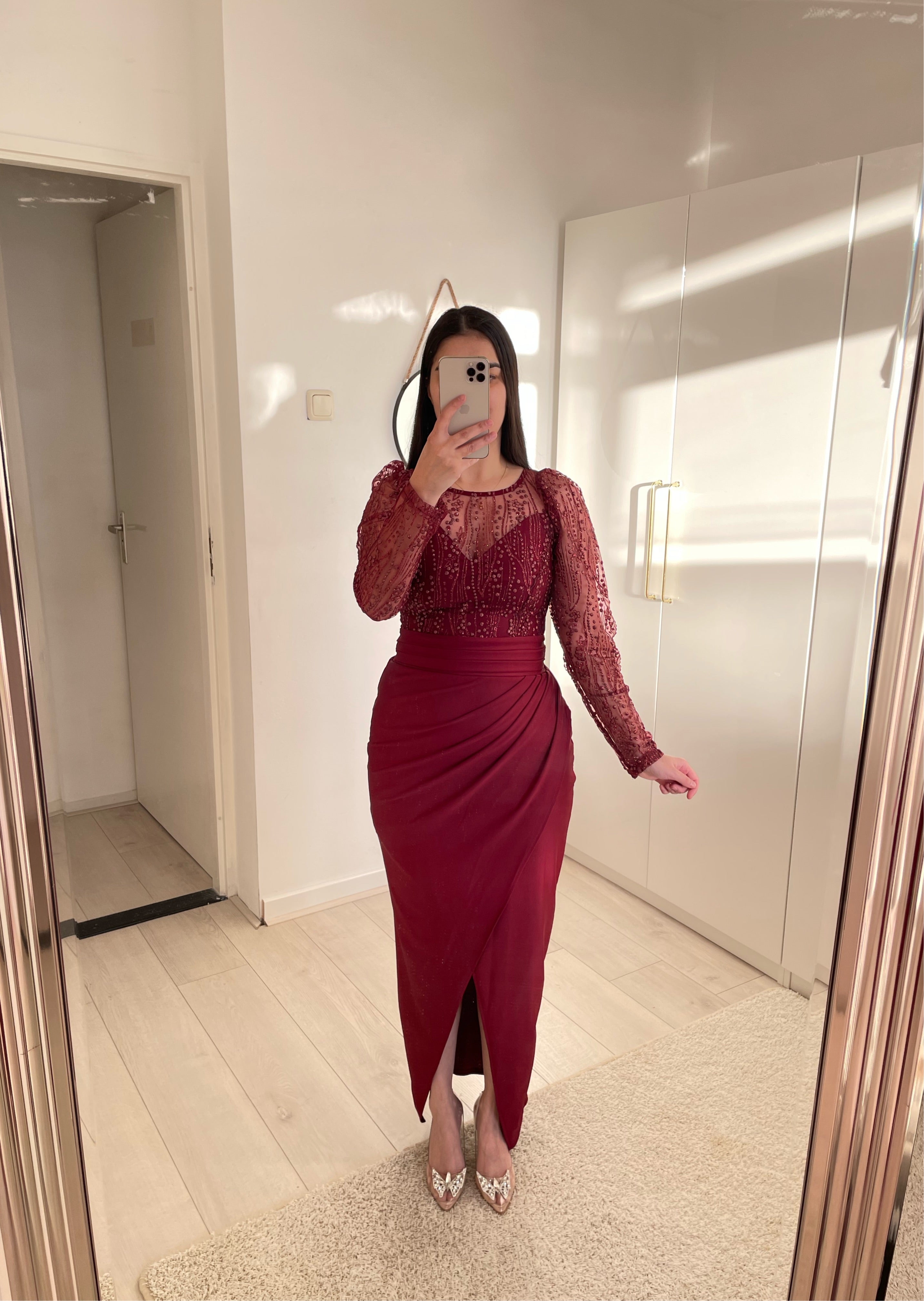 1123 - Bordeaux dress